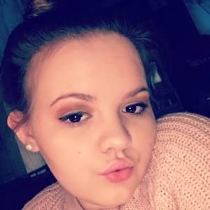 Meet your Posher, Skylar